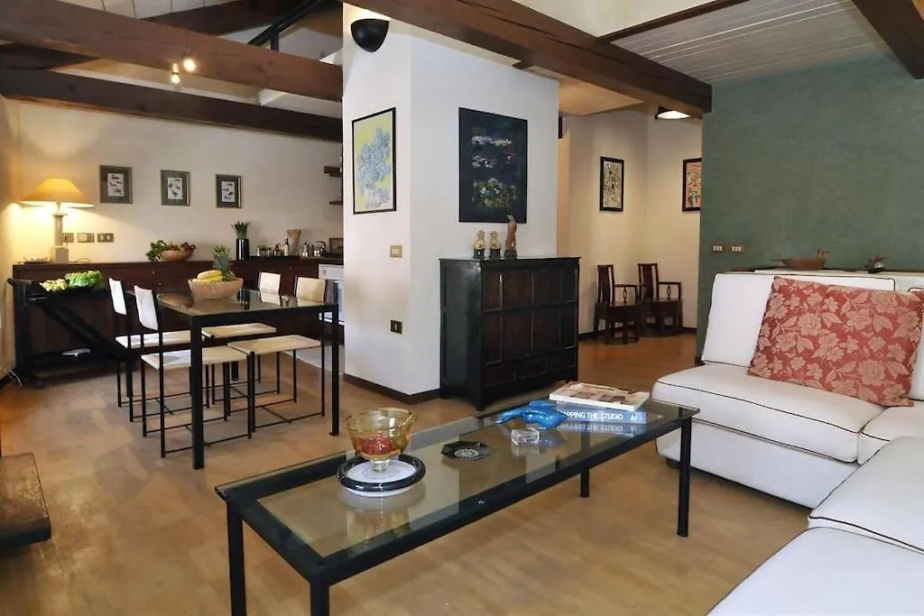 Ca\' Della Tana Charming Apartment In Biennale Area location