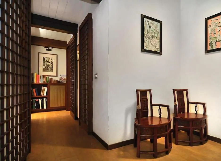 Ca' Della Tana Charming Apartment In Biennale Area Venedik